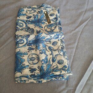 Pretty Performance Blue Flower design Scarf 76" x 30" 100% Viscose New